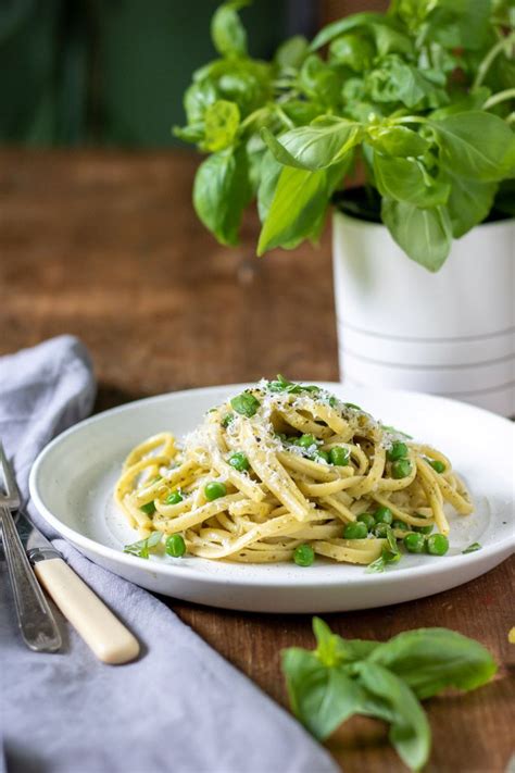 Simple Pasta With Peas Recipe In 2020 Best Italian Pasta Recipes