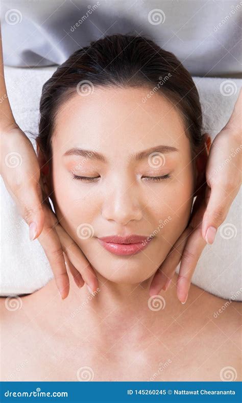 ayurvedic head massage therapy on facial forehead stock image image of comfort body 145260245