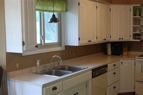 So i wanted to hop on here and show you a project i did recently. Painting Kitchen Cabinets with Rustoleum Cabinet ...