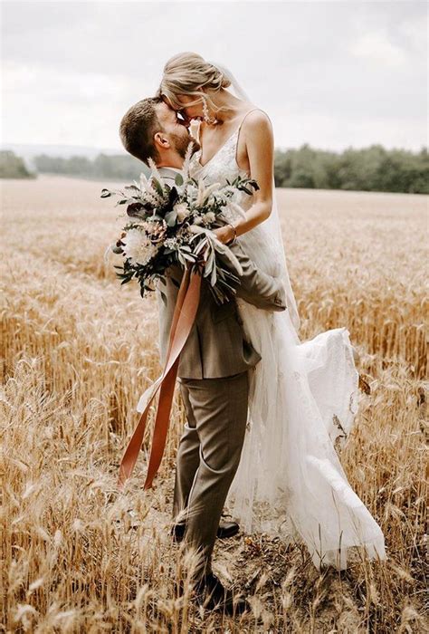 33 So Cute Wedding Photos That Will Melt Your Heart Wedding Forward In 2020 Outdoor Wedding