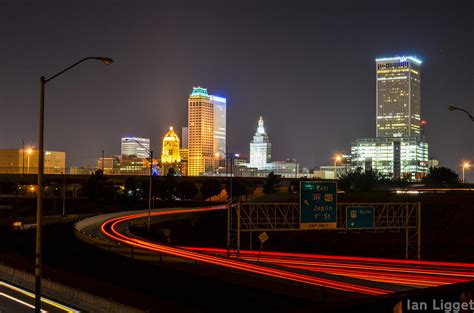 Tulsa Light Trails A View Of The Tulsa Skyline With Light Flickr