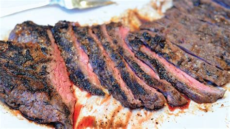 While at the rego park costco, i looked for some skirt steak, which i couldn't find. Grilled Smoky Skirt Steak (With images) | Skirt steak ...