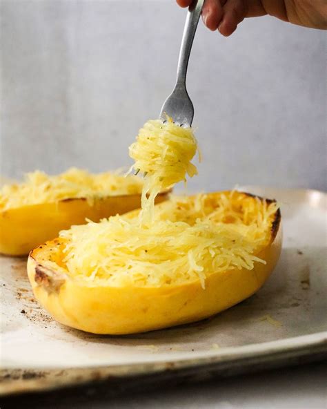 Oven Baked Spaghetti Squash With Video Cook At Home Mom