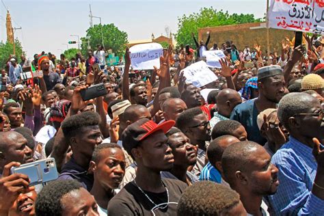 Thousands Of Sudans Hausa Protest After Deadly Clashes Over Land
