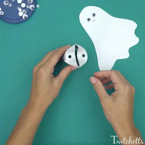 How To Make Fun Flying Construction Paper Ghosts Twitchetts