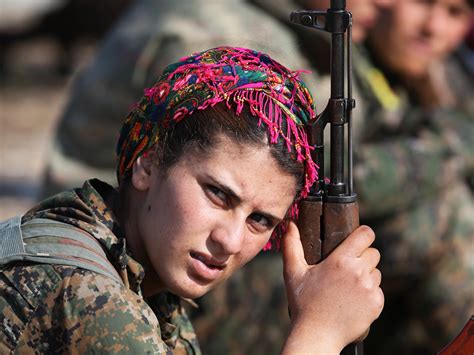 kurdish women soldiers aren t just fighting isil they re leading society in a different way