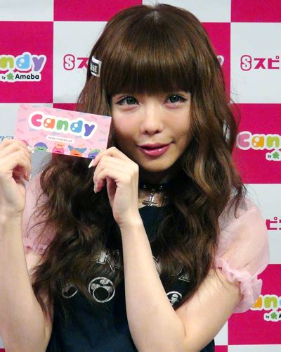 Discover more posts about 益若つばさ. 益若つばさ、抱きつかれるなら断然後ろから! 同級生の思い出 ...