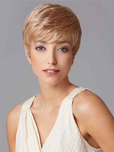 14 Simple Short Haircuts For Fine Hair For Special Occasions