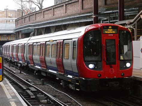 169 видео 2 586 просмотров обновлен 27 февр. Metropolitan line - Wikipedia