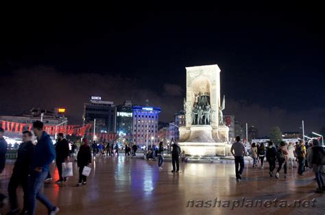 Taksim Square In Istanbul Opening Hours Cost How To Get There And Visit
