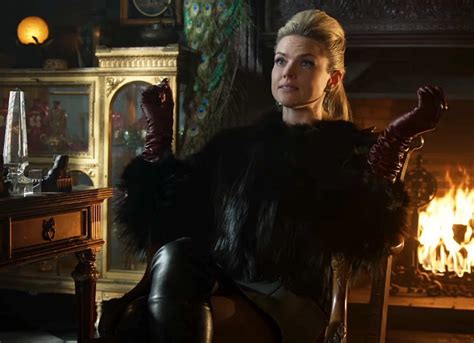Gotham Season 3 Fall Finale Preview Barbara Unveils The Truth