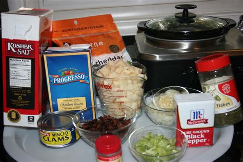 This new england clam chowder is the absolute best! New England Clam Chowder in the Slow Cooker - A Year of ...
