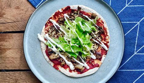 Zelfgemaakte Turkse pizza HEEL lekker