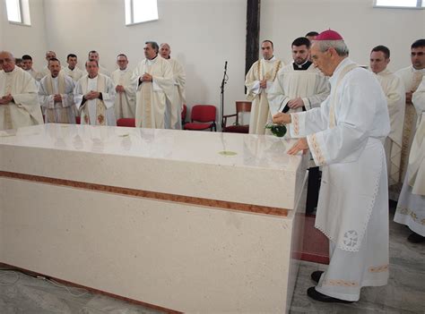 Svet ceka na palestinski odgovor, na ispruzenu ruku koja ce prihvatiti mir ili na vatru terora. Nadbiskup Puljić posvetio novu crkvu Bl. Alojzija Stepinca ...