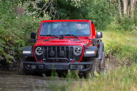 Jeep Gladiator Review New Off Road Lifestyle Pickup Truck Driven