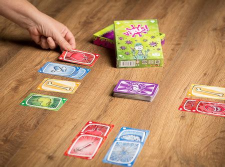 Lista de juegos y dinámicas para niños de preescolar que puedes utilizar tanto en el aula como fuera de ella. 17 juegos de mesa para llevarte a la piscina y a la playa ...