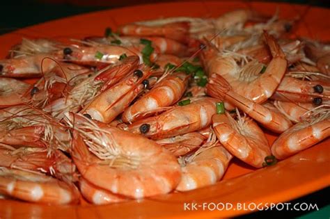 The seafood was terribly cooked at 'welcome' and we were very disappointed. Fresh Seafood @ Salut Seafood Restaurant | KK FOOD BLOG