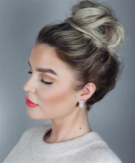 20 Quick And Easy Work Appropriate Hairstyles