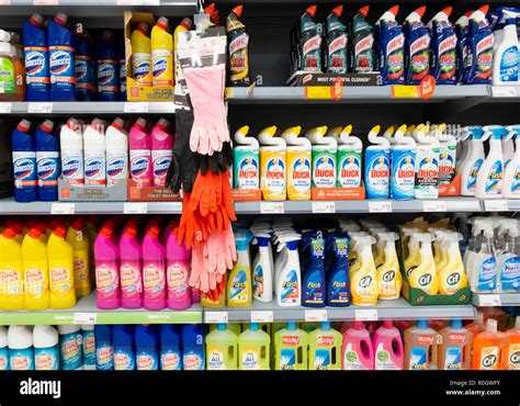 Supermarket Cleaner Hi Res Stock Photography And Images Alamy