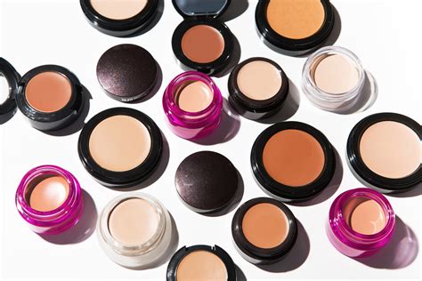 The Best Concealers And How To Use Them Into The Gloss
