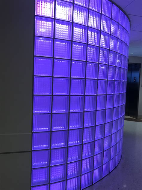 Light Up Glass Wall For Memorable Entry