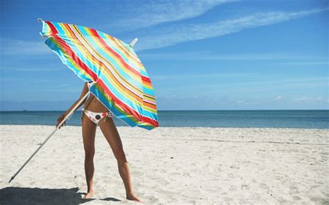 Woman Survives Being Impaled Through The Chest By A Beach Umbrella In Maryland