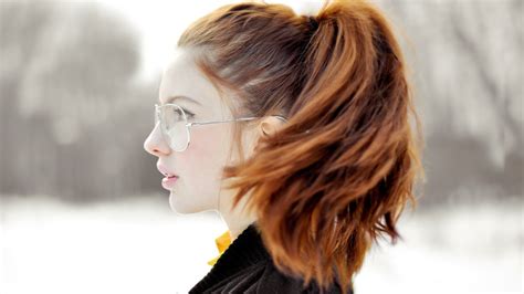 2560x1440 Redhead Glasses Profile Wallpaper Coolwallpapersme