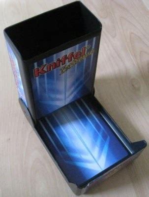 Kniffel oder yahtzee ist ein würfelspiel mit fünf würfeln, einem würfelbecher und einem speziellen spielblock. Kniffel Extrem Vordruck - Kniffel Zettel Zum Ausdrucken / Das spiel ist kommerziell erhältlich ...