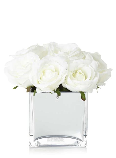 Mirrored cube vase with flowers. Mirrored Cube Vase With Flowers / Mirror Cube Vase Karen ...
