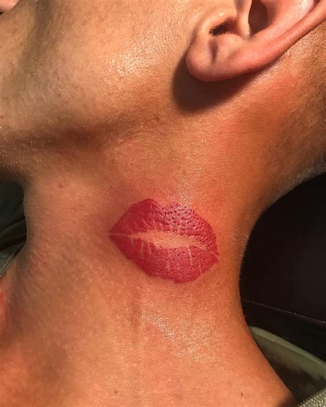 BEST LIPS ON NECK TATTOO IDEAS THAT WILL BLOW YOUR MIND Mysteriousevent Com