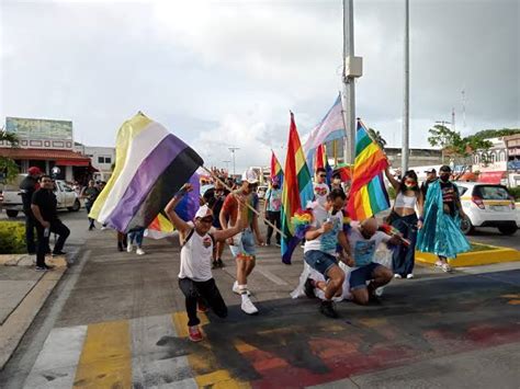 Comunidad Lgbtq Exige Prohibir ”retiros Contra La Homsexualidad” En Quintana Roo