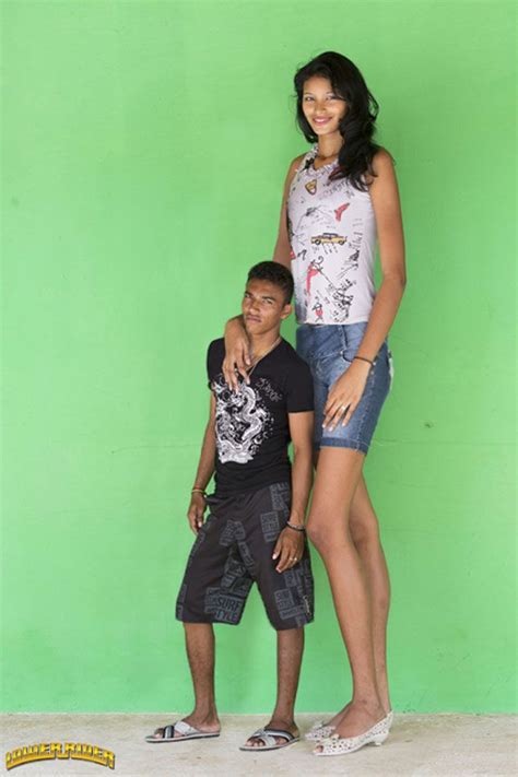 Tall Elisany And Tiny Boyfriend By Lowerrider Tall Women Tall Girl Short Guy Tall People