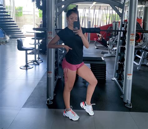 Rutina De Gl Teo Y Pierna Entrenamientos Gym Mujeres Para Mujer Fitness