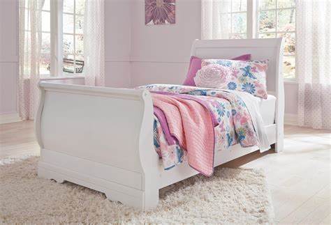 We have kid bedroom sets, inexpensive bed sets and of course colors that fit your decor like white bedroom furniture. Anarasia Twin Sleigh Bed in White B129T