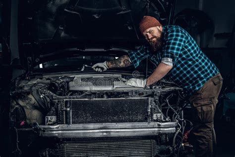 A Man Repairing A Car Stock Image Image Of Automotive 109910643