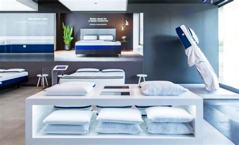 Our online booking makes it easy for you to jump out of your old mattress, and jump right into the new one. Best Mattress Store in Katy, Texas