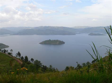 Explore rwanda holidays and discover the best time and places to visit. Rwanda landscape - a photo on Flickriver
