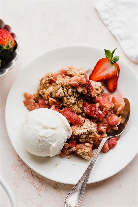 Learn How To Strawberry Rhubarb Crisp For Beginners - Strawberry Rhubarb Crisp  Central Array