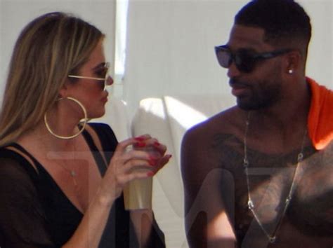 Tristan Thompson New Girlfriend Khloe Kardashian Share A Kiss At