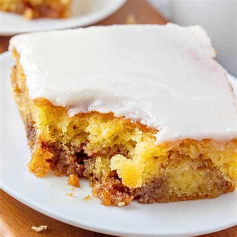 Honey Bun Cake Recipe Without Sour Cream Rachal Campos