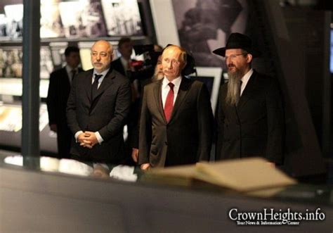 At Museum Visit Putin Says Seforim Can Return To Chabad Crownheights