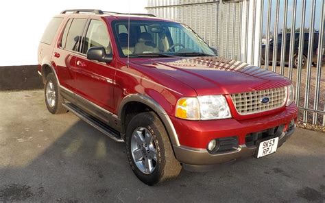 2004 Ford Explorer Eddie Bauer 46 Litre V8 — Oldcott Motors American