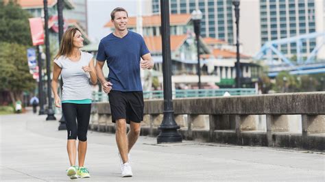 Caminar 5 Beneficios De La Actividad Física Que Protege El Corazón Y
