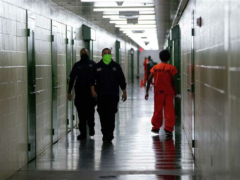 25 Beds Left Harris County Jail Population Again At Dangerous Levels
