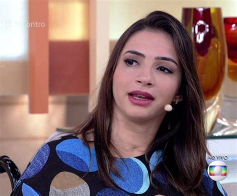 More images for lais souza » Lais Souza vai carregar tocha olímpica durante passagem ...