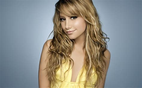 Ashley Michelle Tisdale Hd Wallpapers High Definition Free Background