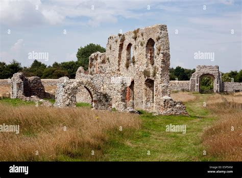 Ruins Of Greyfriars Friary At Dunwich Suffolk Stock Photo Alamy