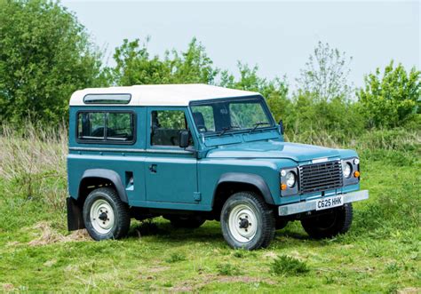 You Can Score This Vintage Land Rover For Less Than 5000 Airows