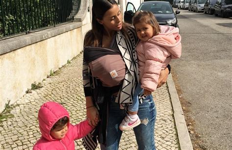 Patrocinio was born in lisbon, portugal, portugal to father pedro patrocínio and mother teresa vieira de almeida. Carolina Patrocínio leva Frederica a passear - MoveNotícias