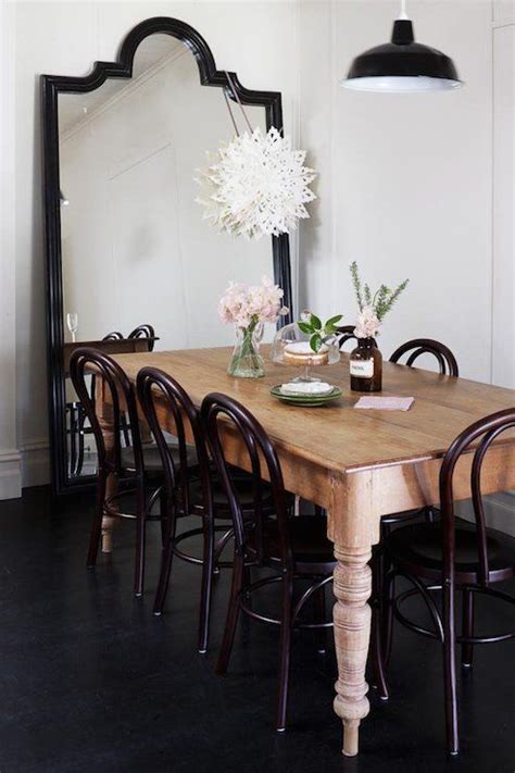 Large mirror above dining room buffet table. Dining room | Chic dining room, Farmhouse dining room ...
